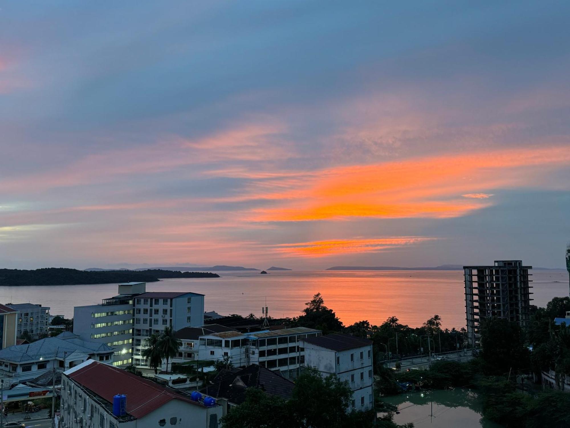 Onederz Sihanoukville - 10 Mins Walk From The Tourism Pier Exterior photo
