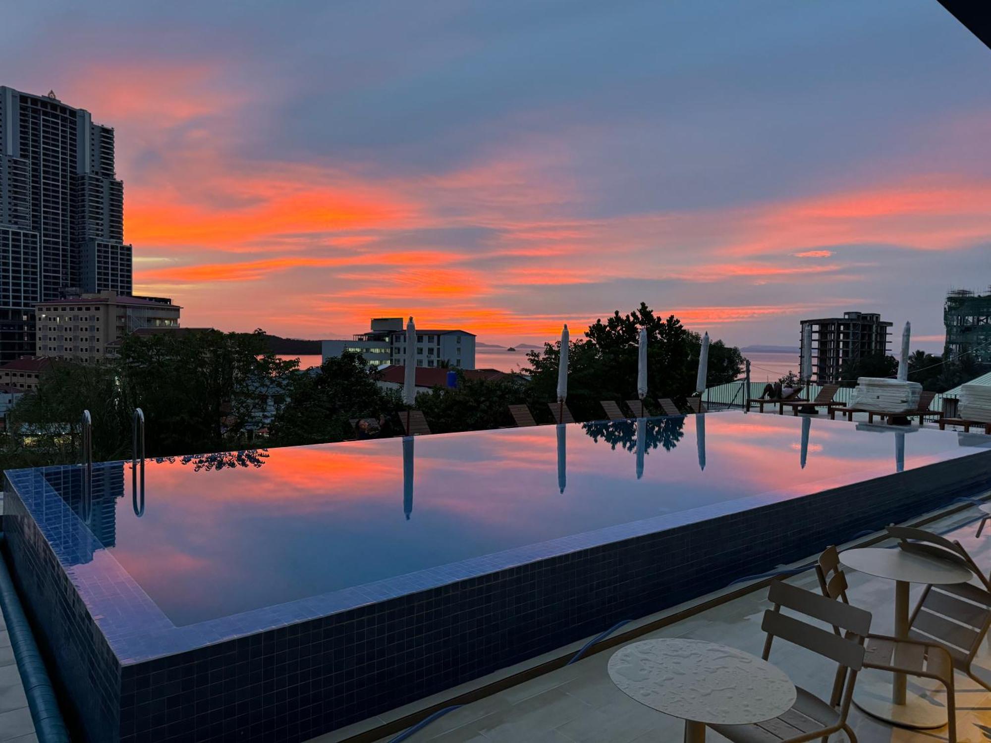 Onederz Sihanoukville - 10 Mins Walk From The Tourism Pier Exterior photo