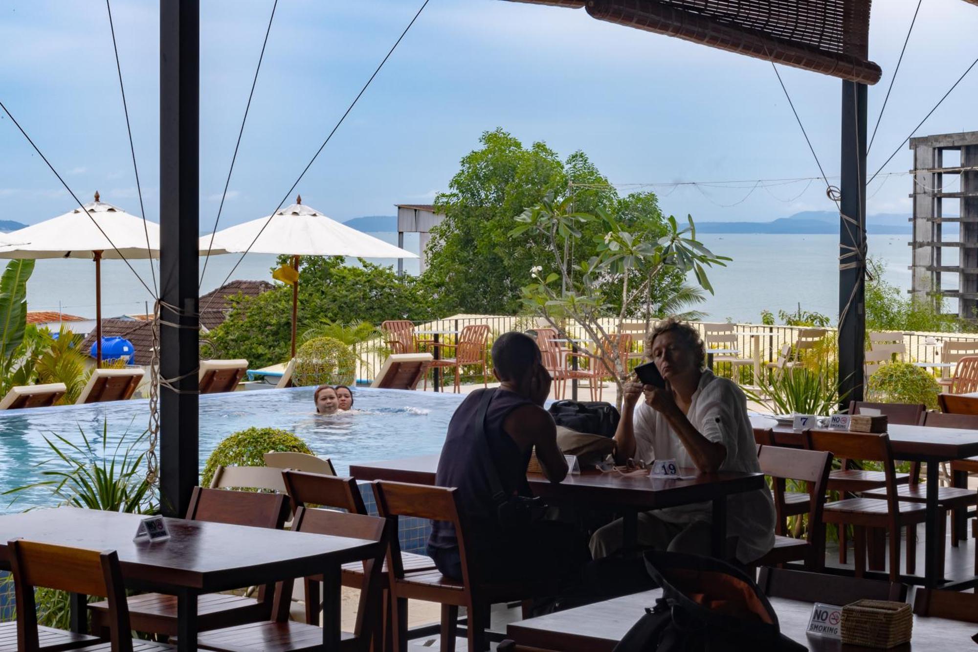 Onederz Sihanoukville - 10 Mins Walk From The Tourism Pier Exterior photo