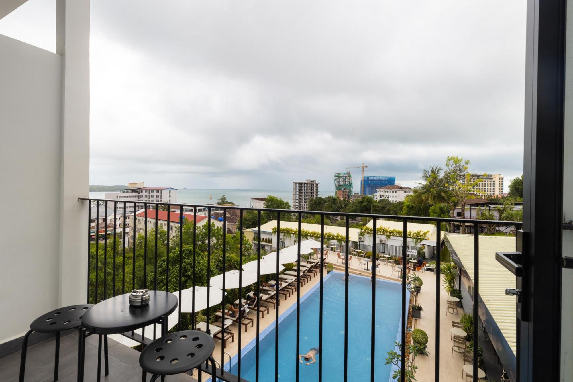 Onederz Sihanoukville - 10 Mins Walk From The Tourism Pier Room photo